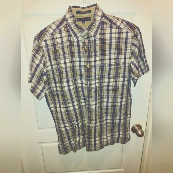Mens Vintage Tommy Hilfiger Short Sleeve Casual Button Down - Picture 1 of 3